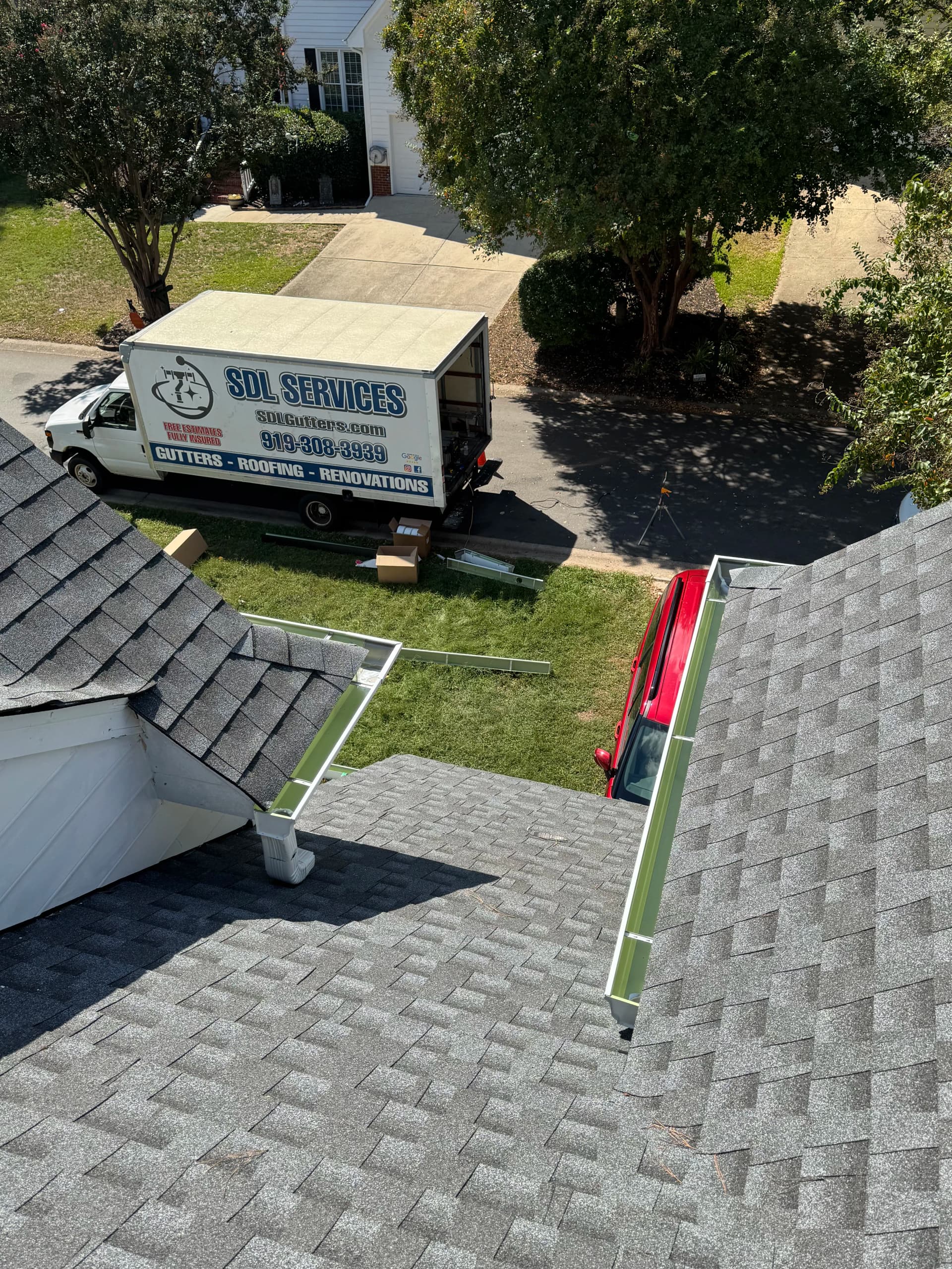Gallery photos for Fresh 6-Inch Gutter Installation on a Two-Story Home: Image #5