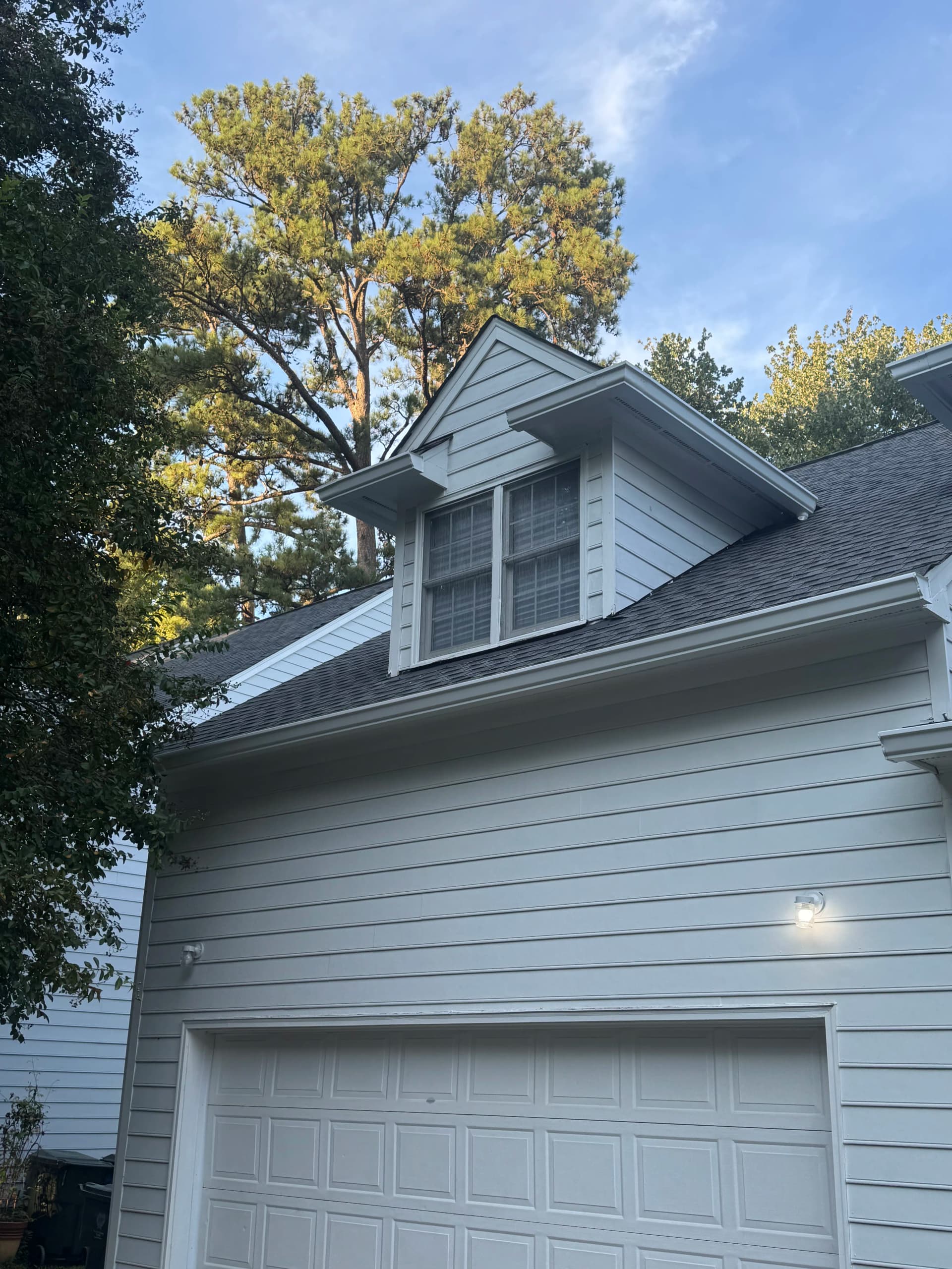 Gallery photos for Fresh 6-Inch Gutter Installation on a Two-Story Home: Image #3