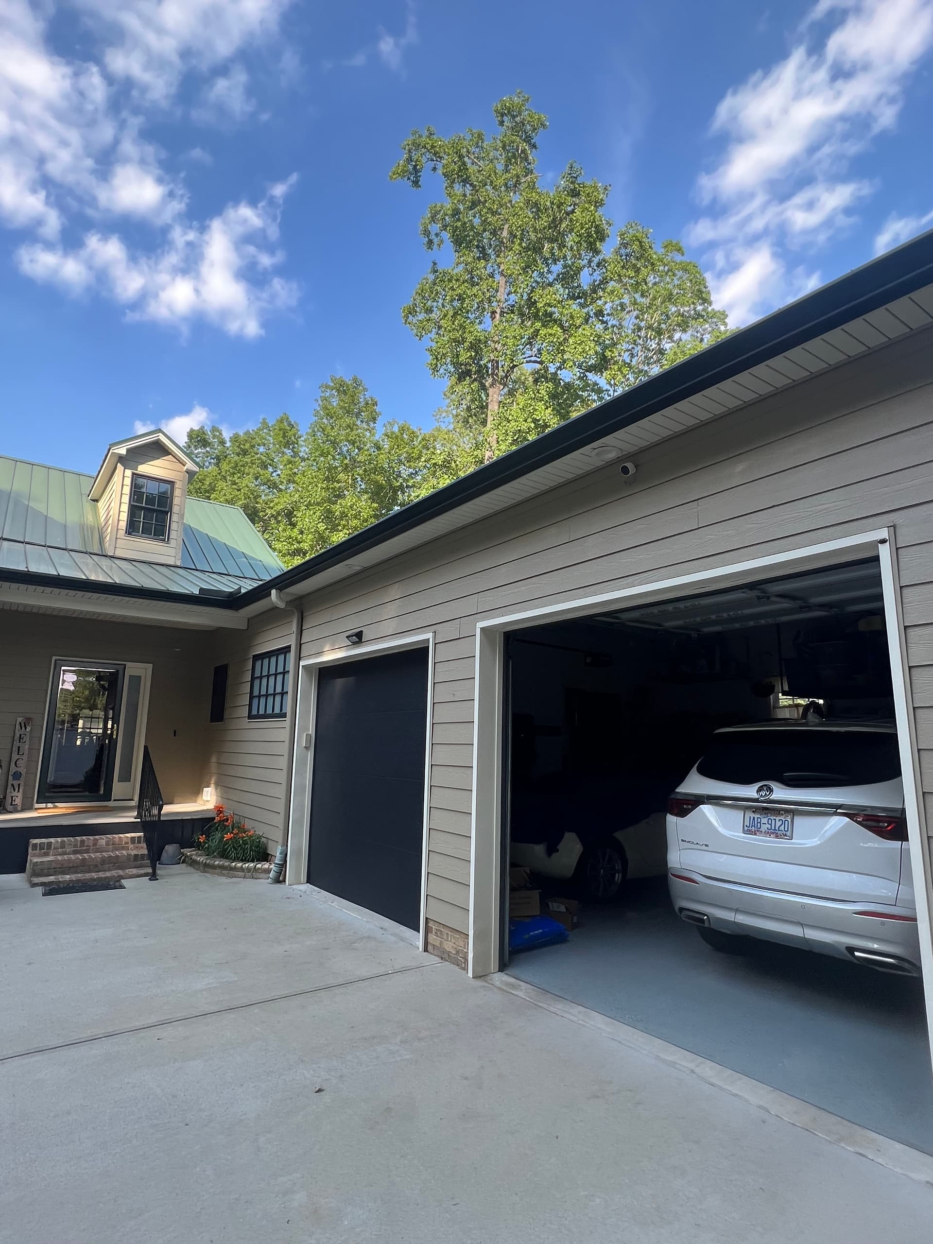 Gallery photos for Black Gutters That Actually Make a Home Look Better: Image #1