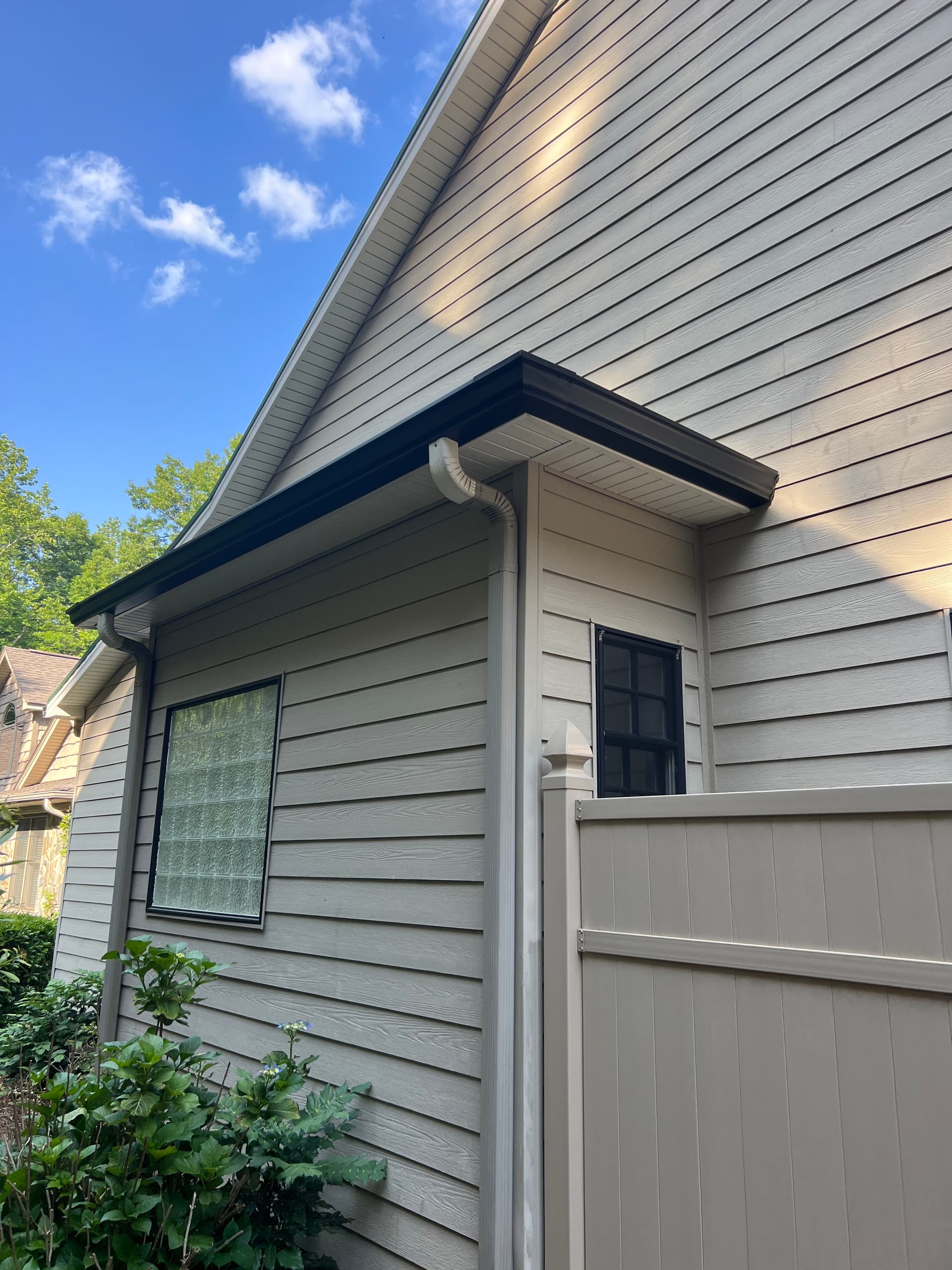 Gallery photos for Black Gutters That Actually Make a Home Look Better: Image #3