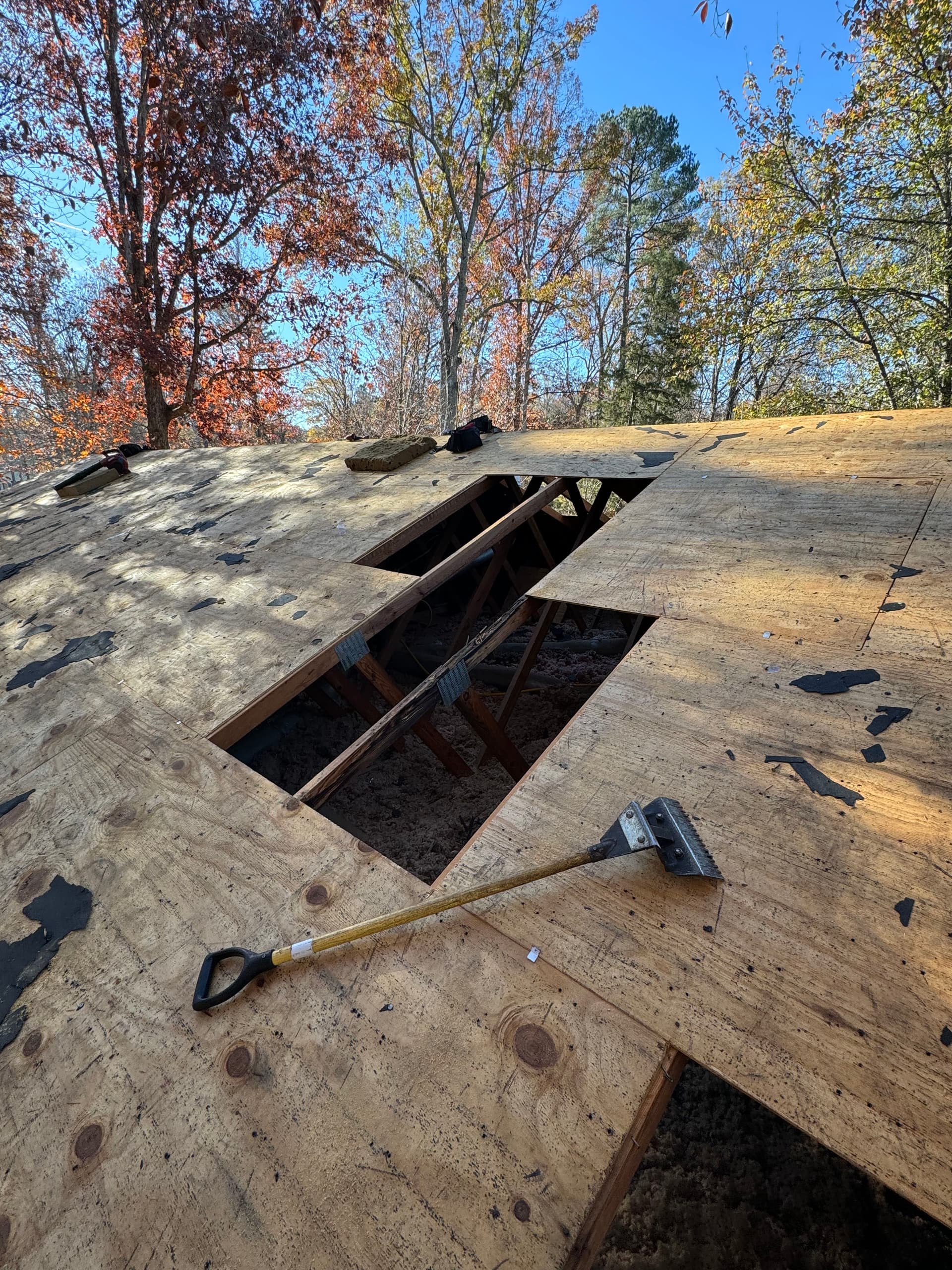 Gallery photos for Full Roof Replacement Handled Through an Insurance Claim: Image #1